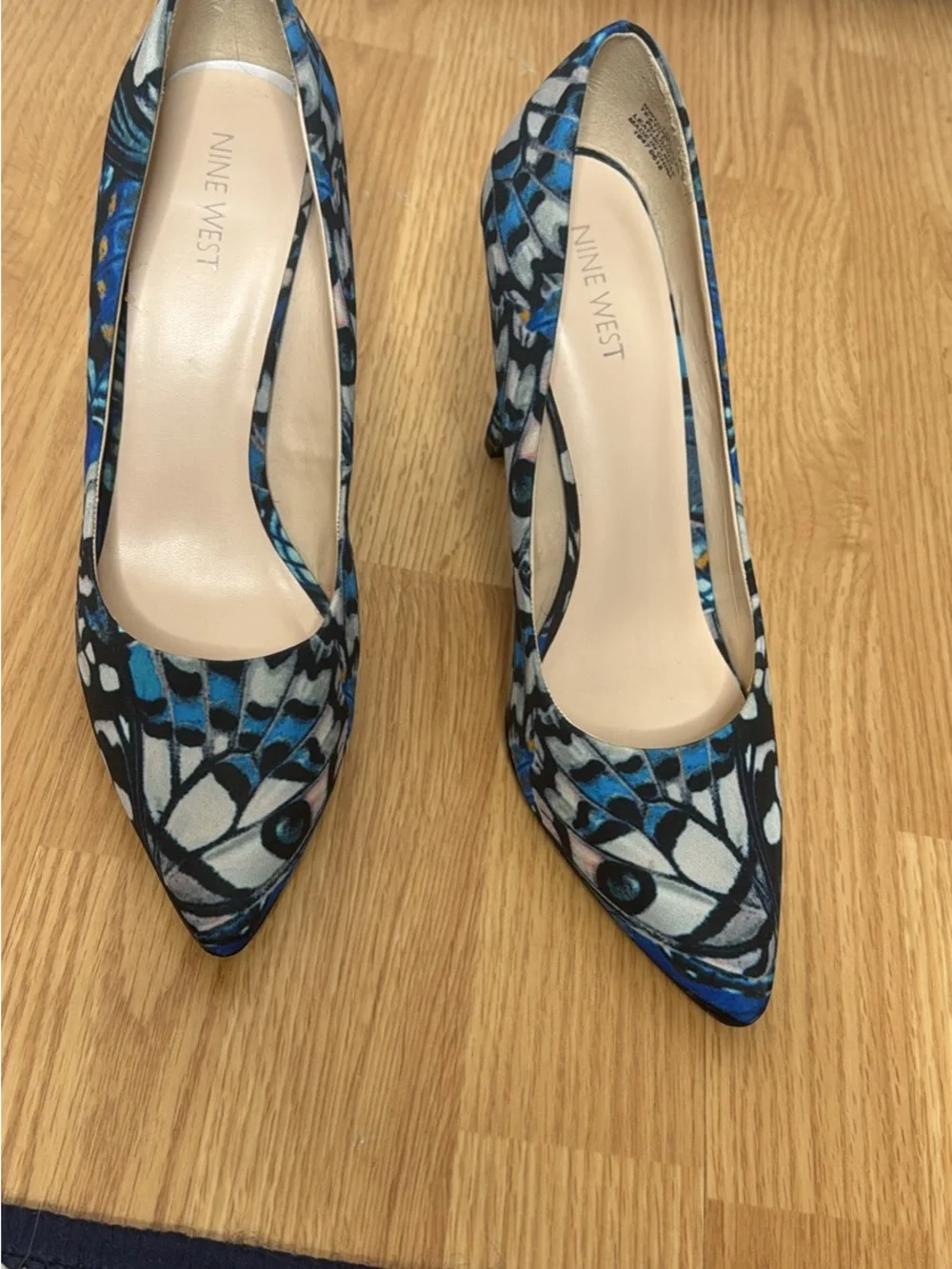Nine West bold abstract